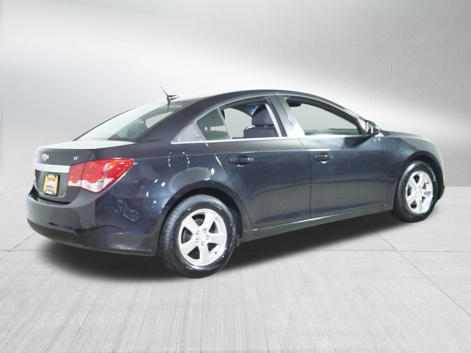 2012 Chevrolet Cruze photo 7