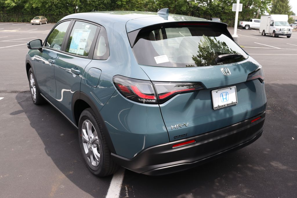 2025 Honda HR-V LX photo 3