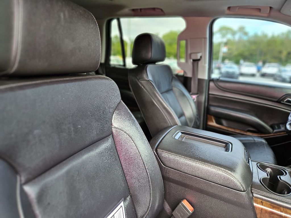 2019 Chevrolet Tahoe LT photo 14