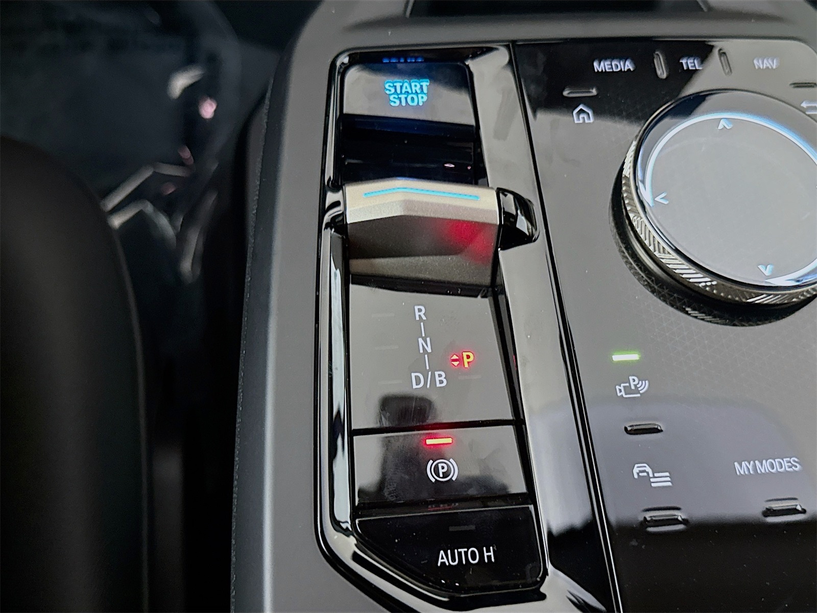 2026 Bmw iX photo 16