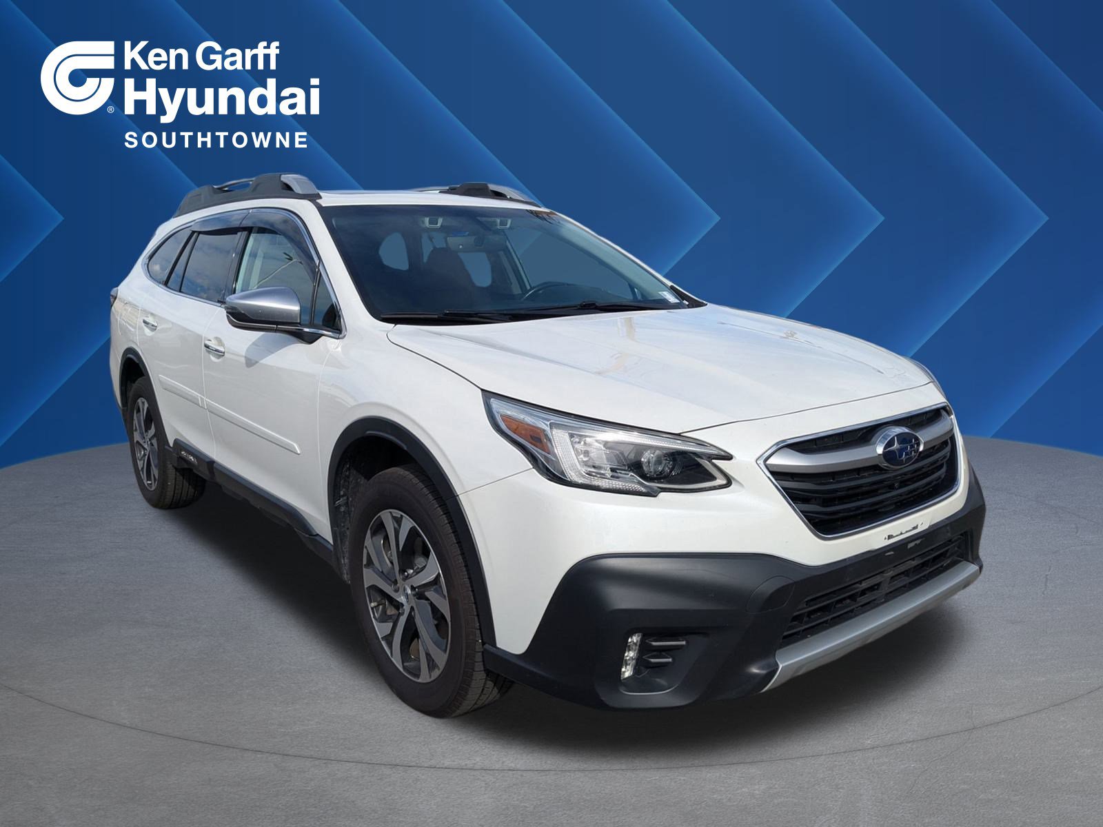 2022 Subaru Outback Touring's photo