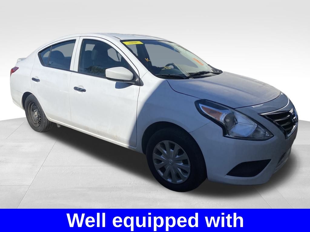2019 Nissan Versa 1.6 Plus photo 2