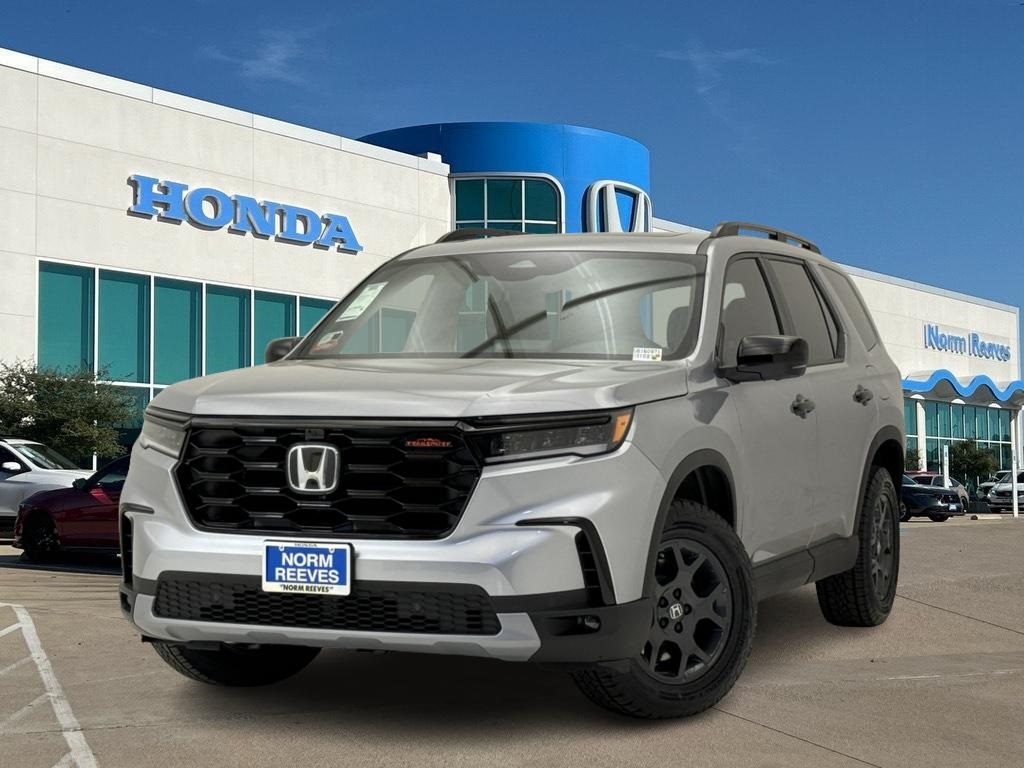 2025 Honda Pilot TrailSport's photo
