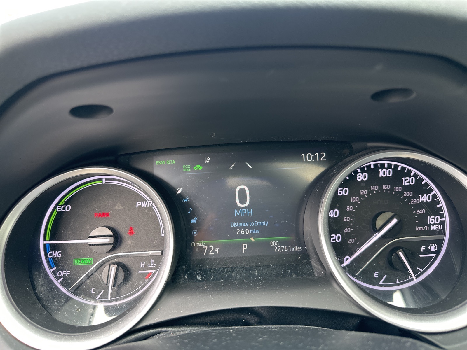 2022 Toyota Camry Hybrid XLE photo 3