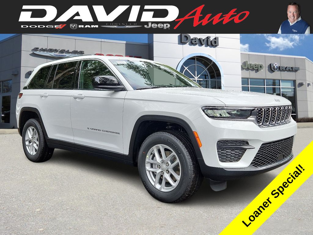 2025 Jeep Grand Cherokee Laredo's photo