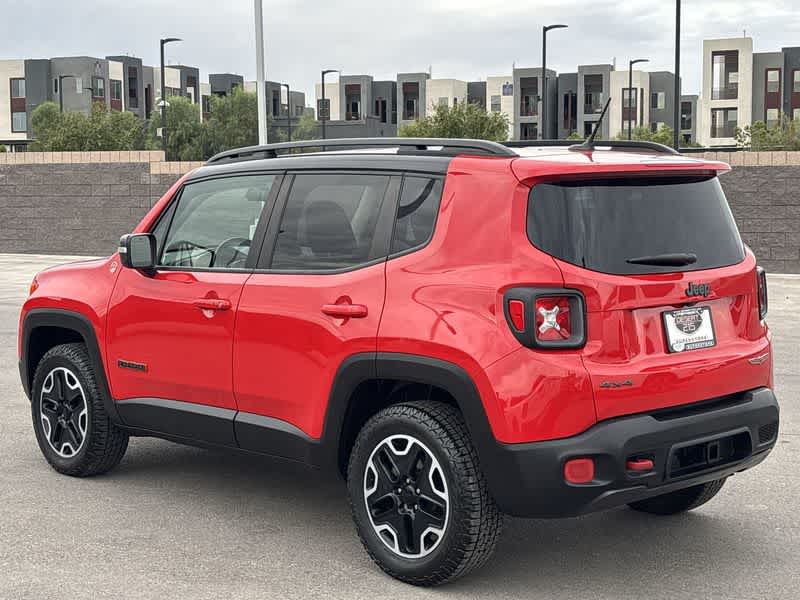 2016 Jeep Renegade Trailhawk photo 5