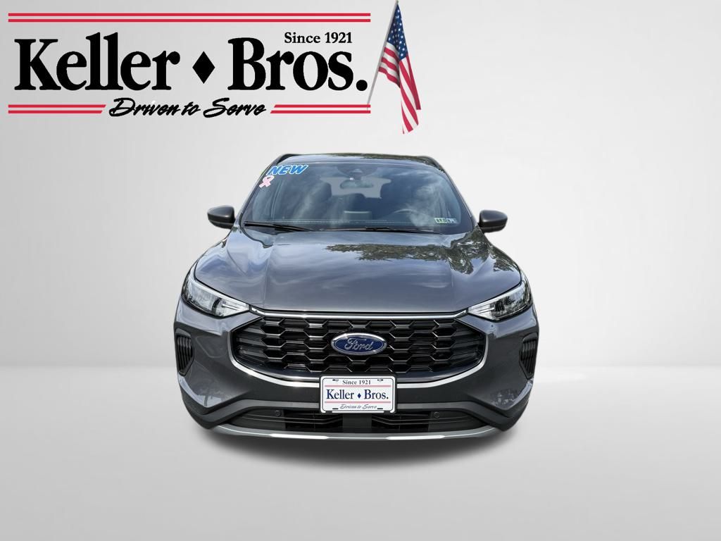 2025 Ford Escape ST-Line photo 2