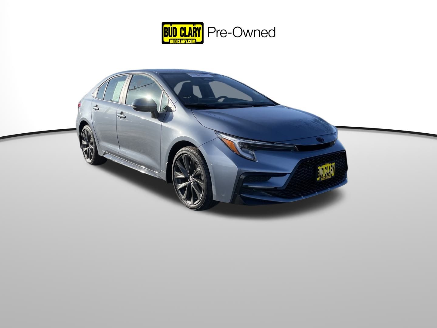 2025 Toyota Corolla SE's photo