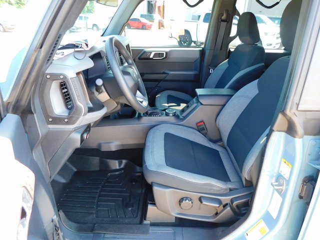 2023 Ford Bronco Base photo 13