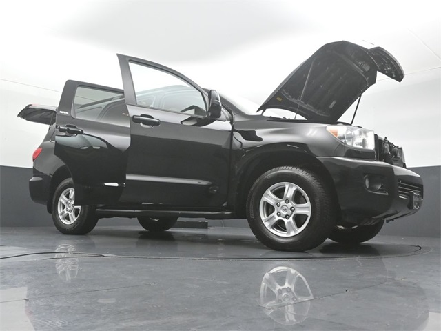 2012 Toyota Sequoia SR5 photo 49