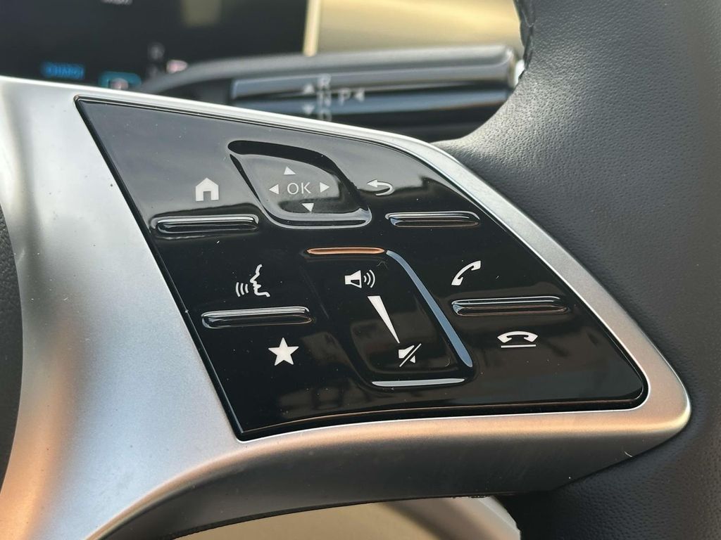 2025 Mercedes Benz C 300 photo 19