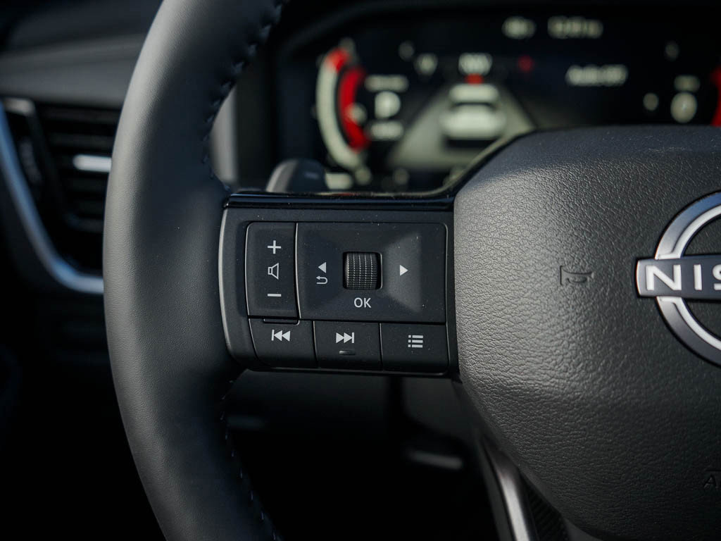 2025 Nissan Rogue SL photo 19