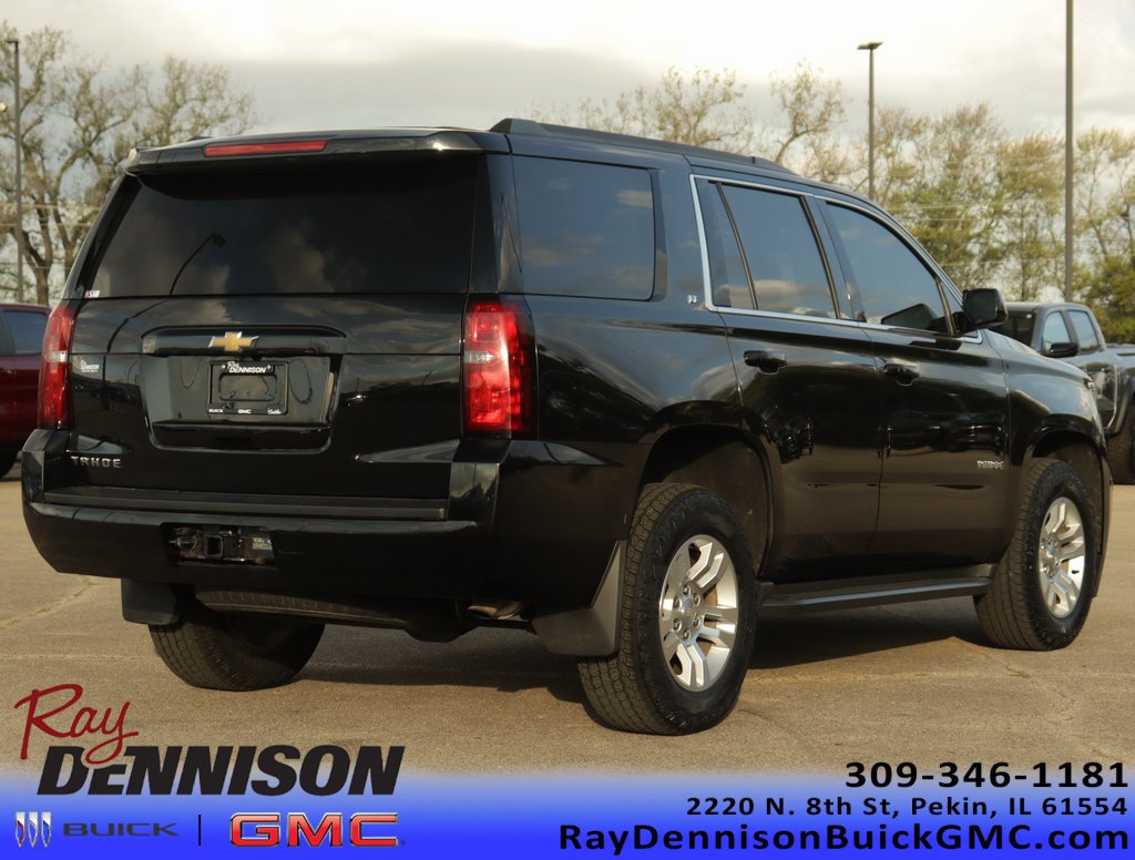 2017 Chevrolet Tahoe LT photo 4
