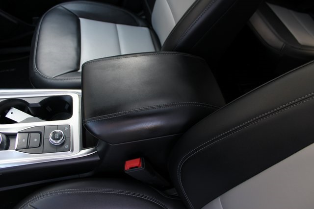 2022 Ford Explorer XLT photo 29