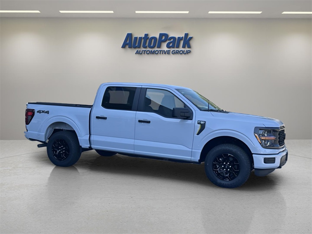 2025 Ford F-150 STX photo 4