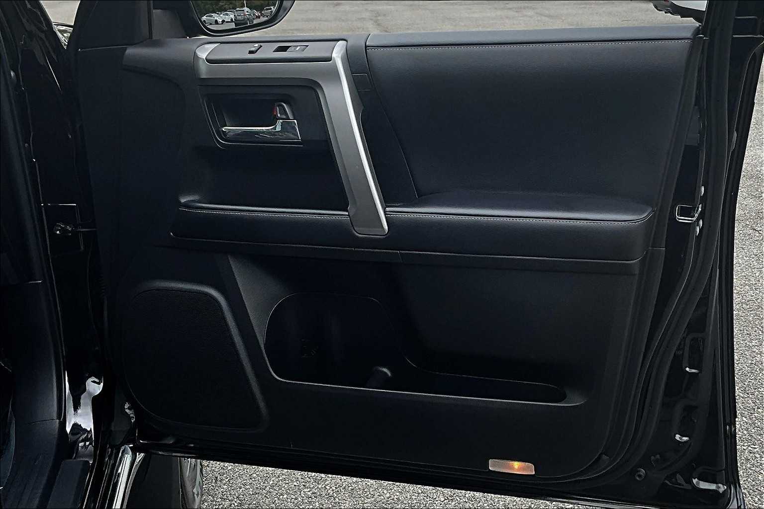 2023 Toyota 4Runner Limited 4WD photo 21