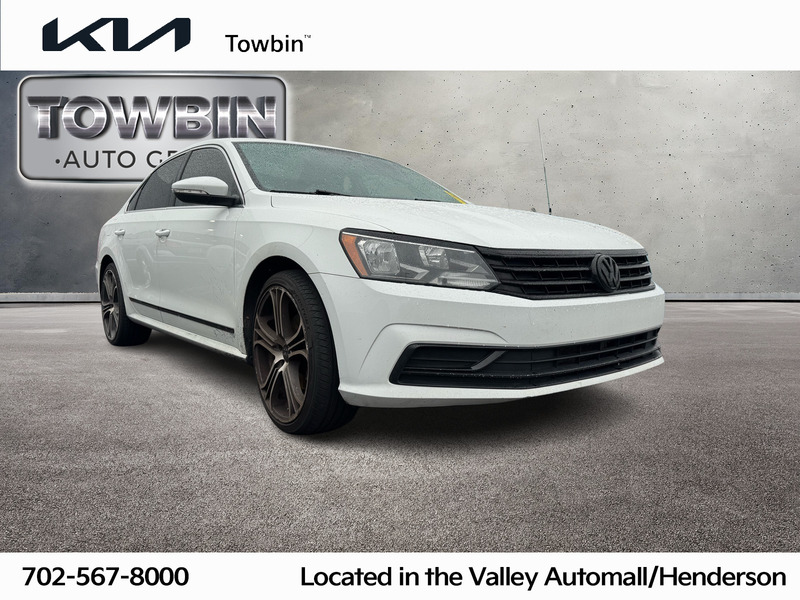 2016 Volkswagen Passat S's photo