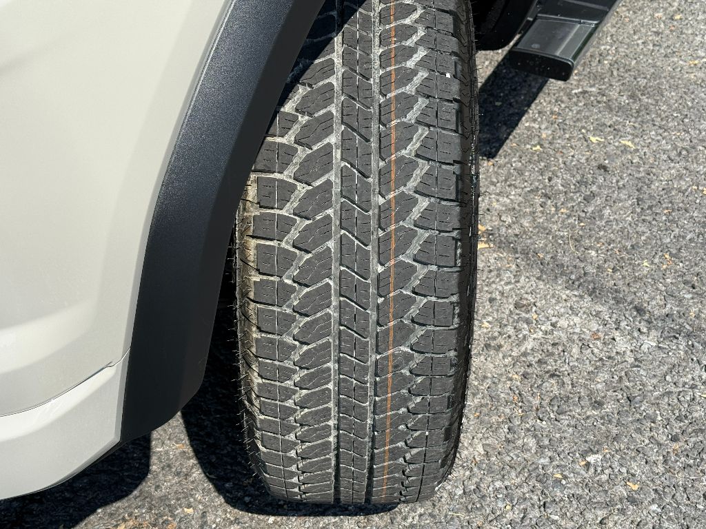 2026 Gmc Canyon Denali photo 17