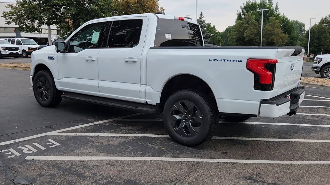 2025 Ford F-150 Lightning photo 7