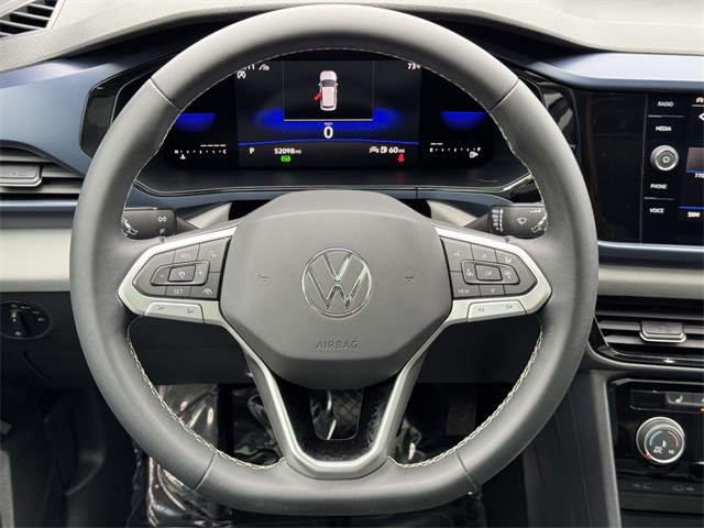 2023 Volkswagen Taos SE photo 18
