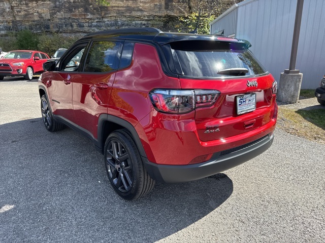 2026 Jeep Compass Limited photo 4