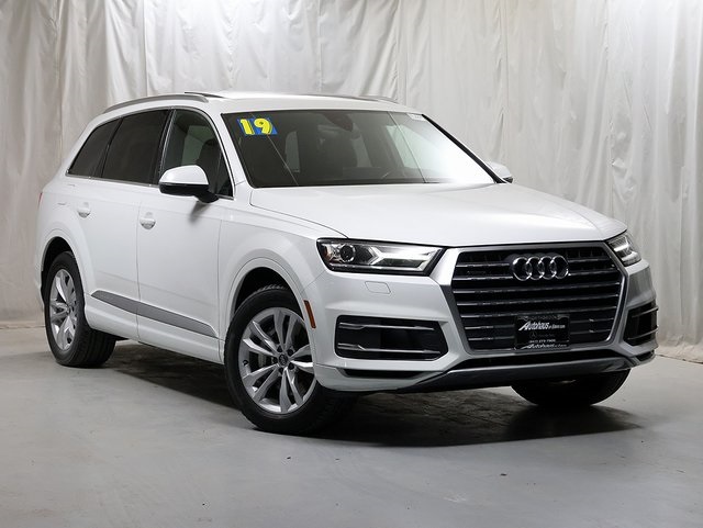 2019 Audi Q7 Premium's photo