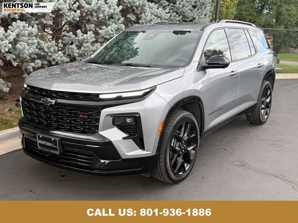 2024 Chevrolet Traverse RS photo 3