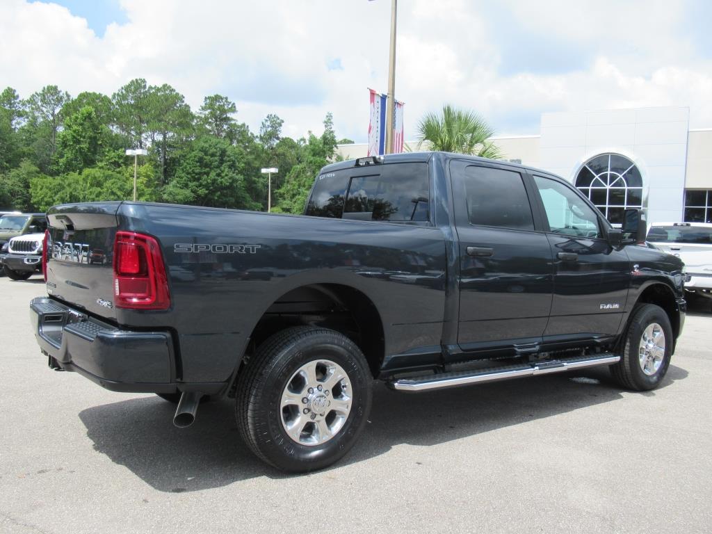 2025 Ram 2500 Big Horn photo 6