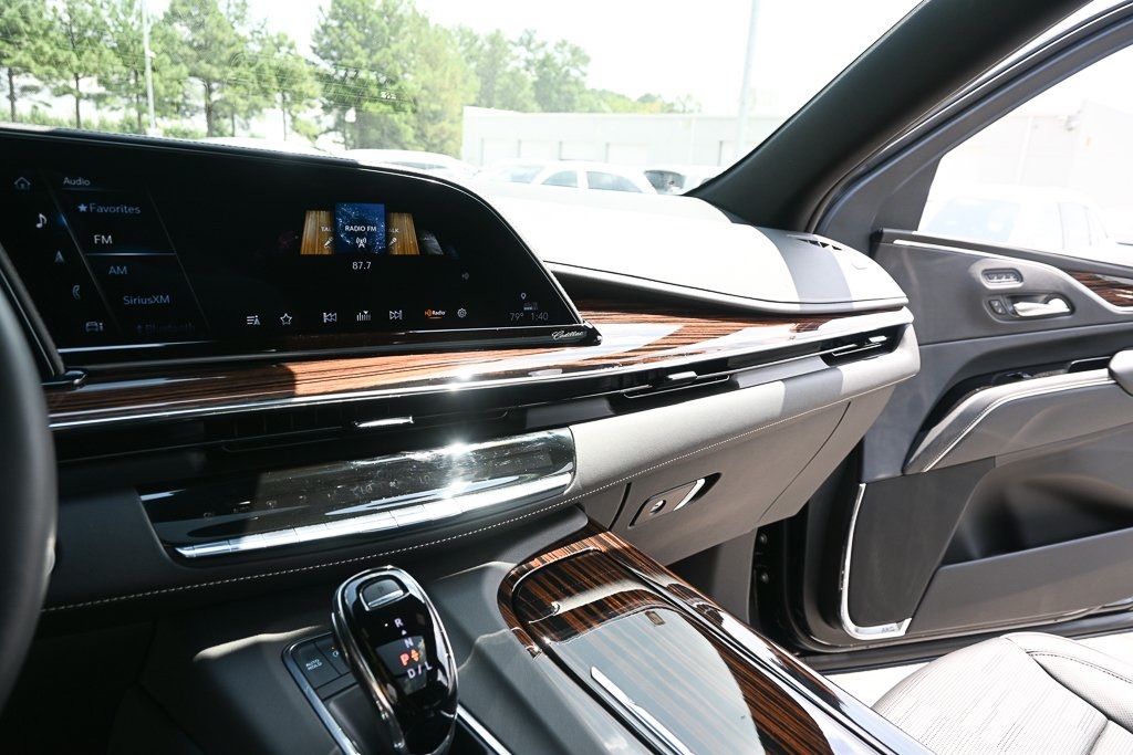 2023 Cadillac Escalade Premium Luxury photo 11