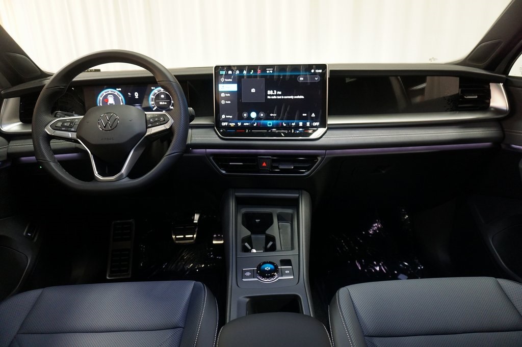 2025 Volkswagen Tiguan SE R-Line Black photo 12