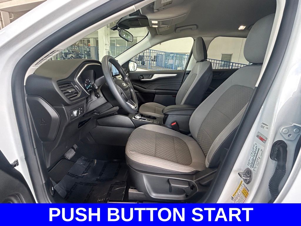 2022 Ford Escape SE Hybrid photo 9