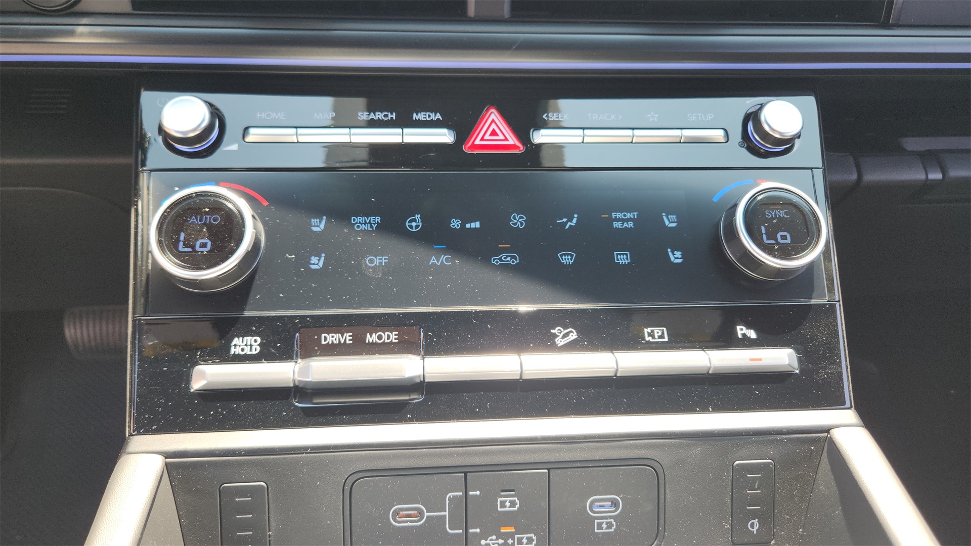 2026 Hyundai Santa Fe Calligraphy photo 13