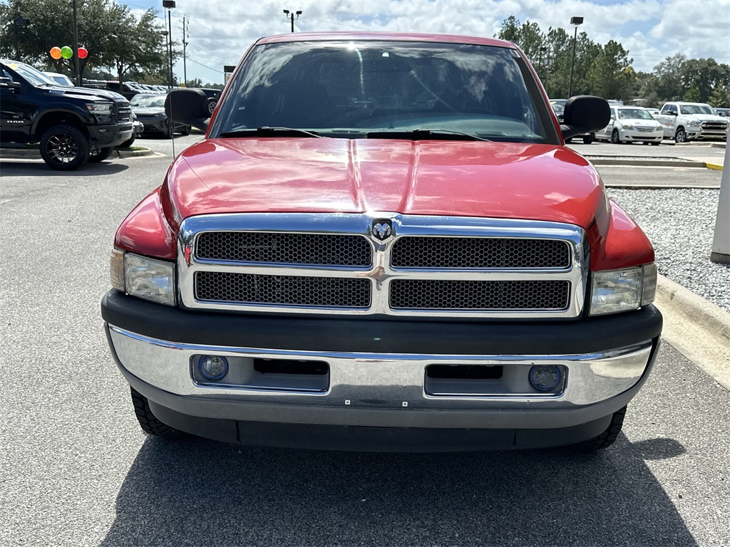 2001 Dodge Ram SLT photo 2