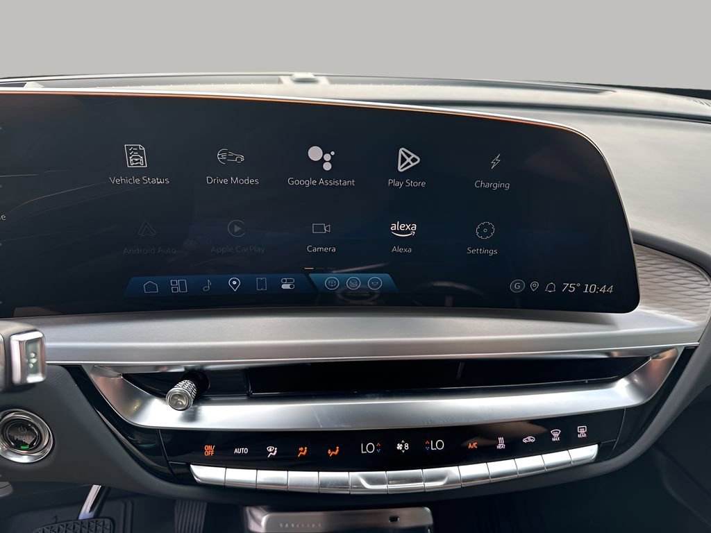 2025 Cadillac Lyriq Luxury photo 30