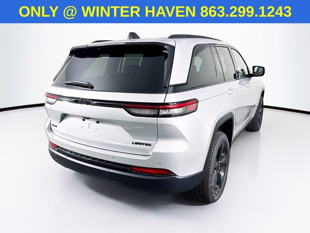 2025 Jeep Grand Cherokee Limited photo 3