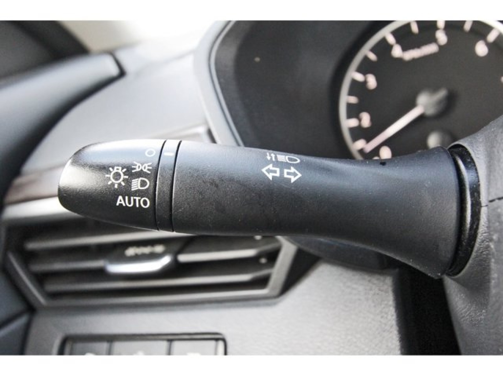 2024 Nissan Altima 2.5 SV Black at Robbins Nissan