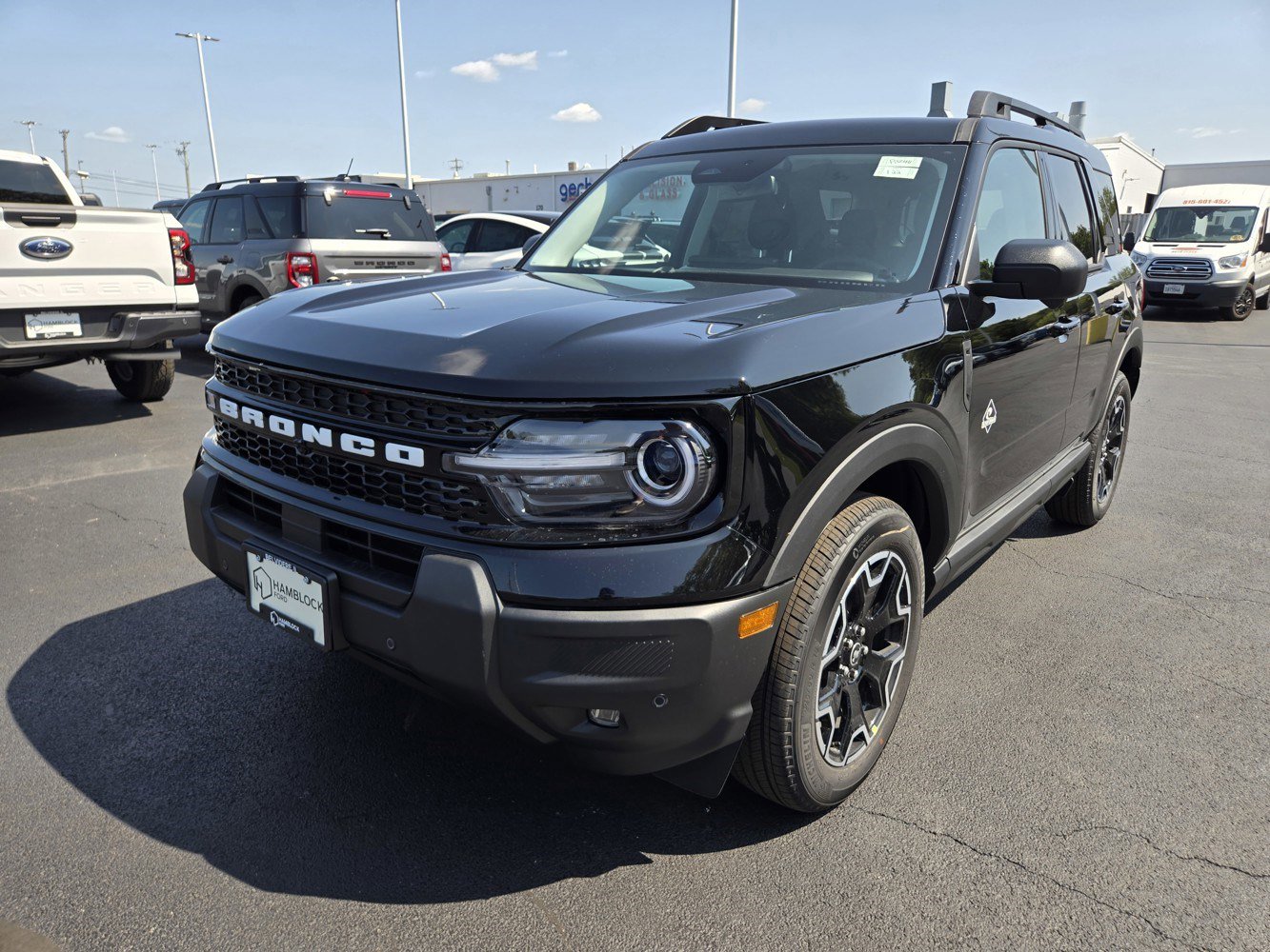 2025 Ford Bronco Sport Outer Banks photo 3