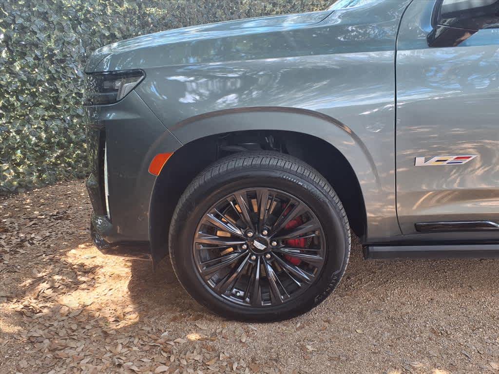2023 Cadillac Escalade ESV photo 4