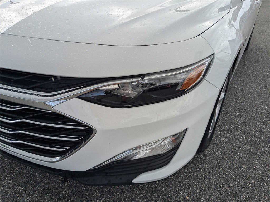 2022 Chevrolet Malibu LS photo 8