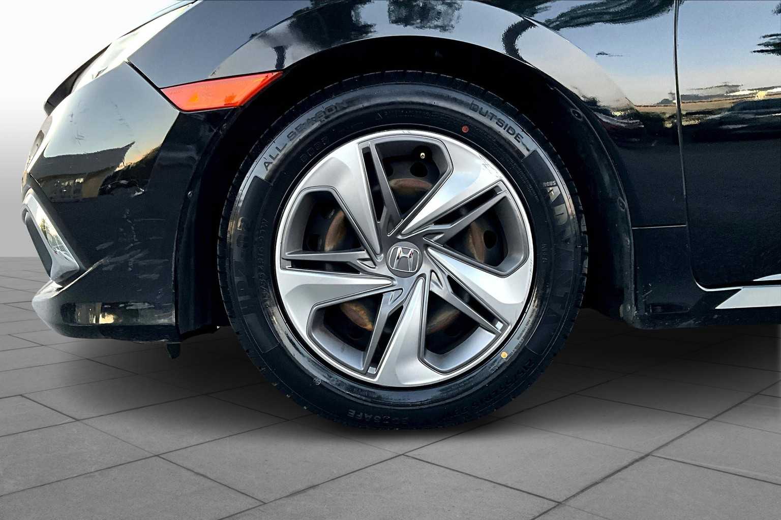 2019 Honda Civic LX photo 10
