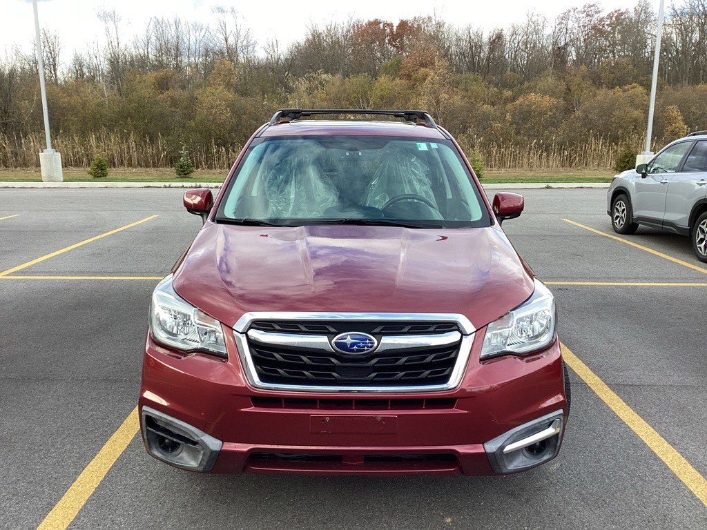 2018 Subaru Forester 2.5i Premium photo 2