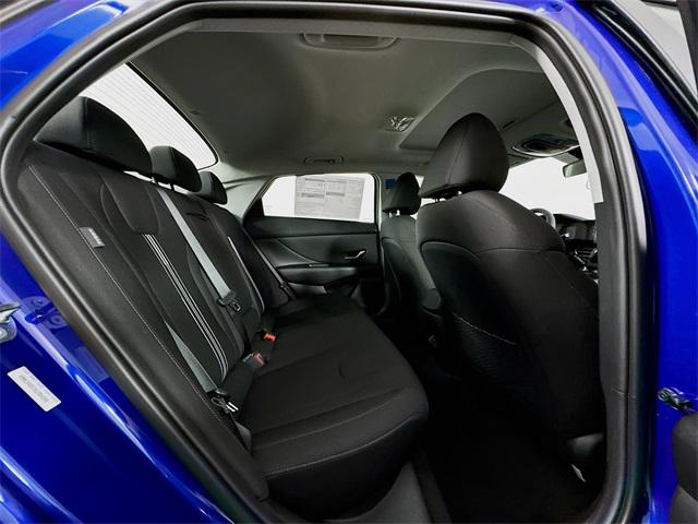 2025 Hyundai Elantra SEL Convenience photo 34