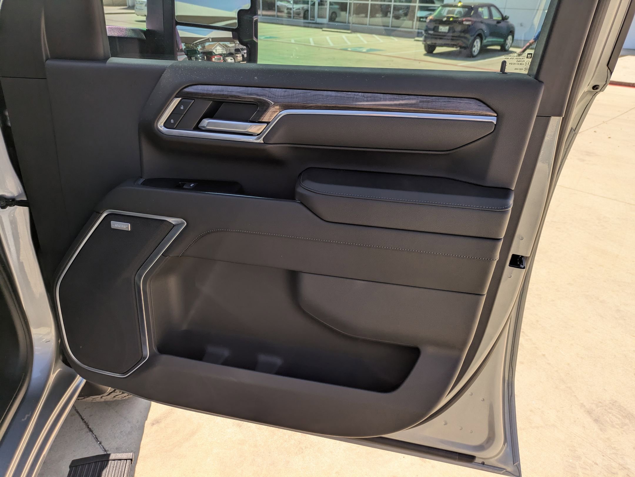 2025 Chevrolet Silverado 2500HD LTZ photo 29