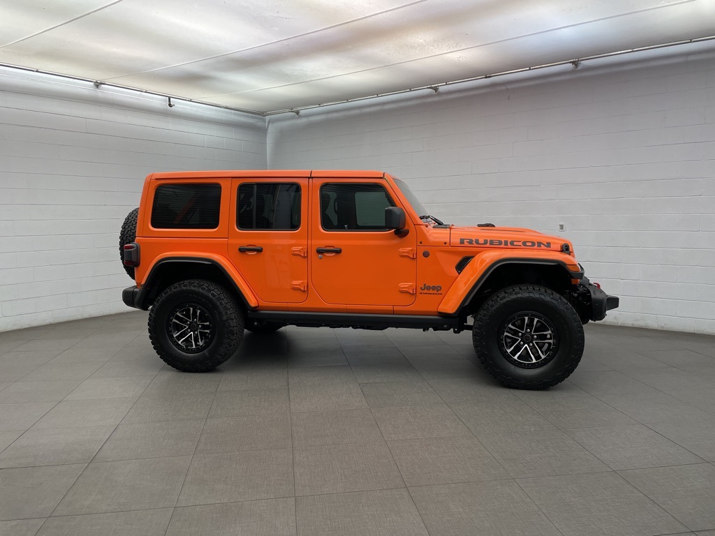 2025 Jeep Wrangler Rubicon High Tide photo 2