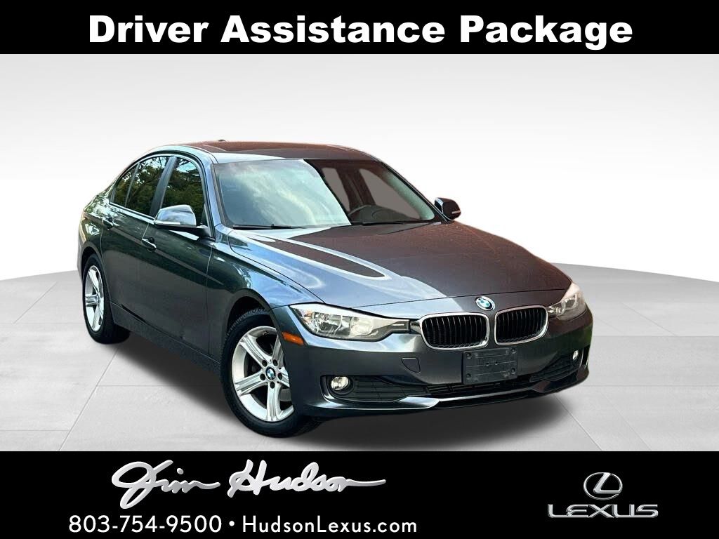 2015 BMW 3 Series 320i's photo