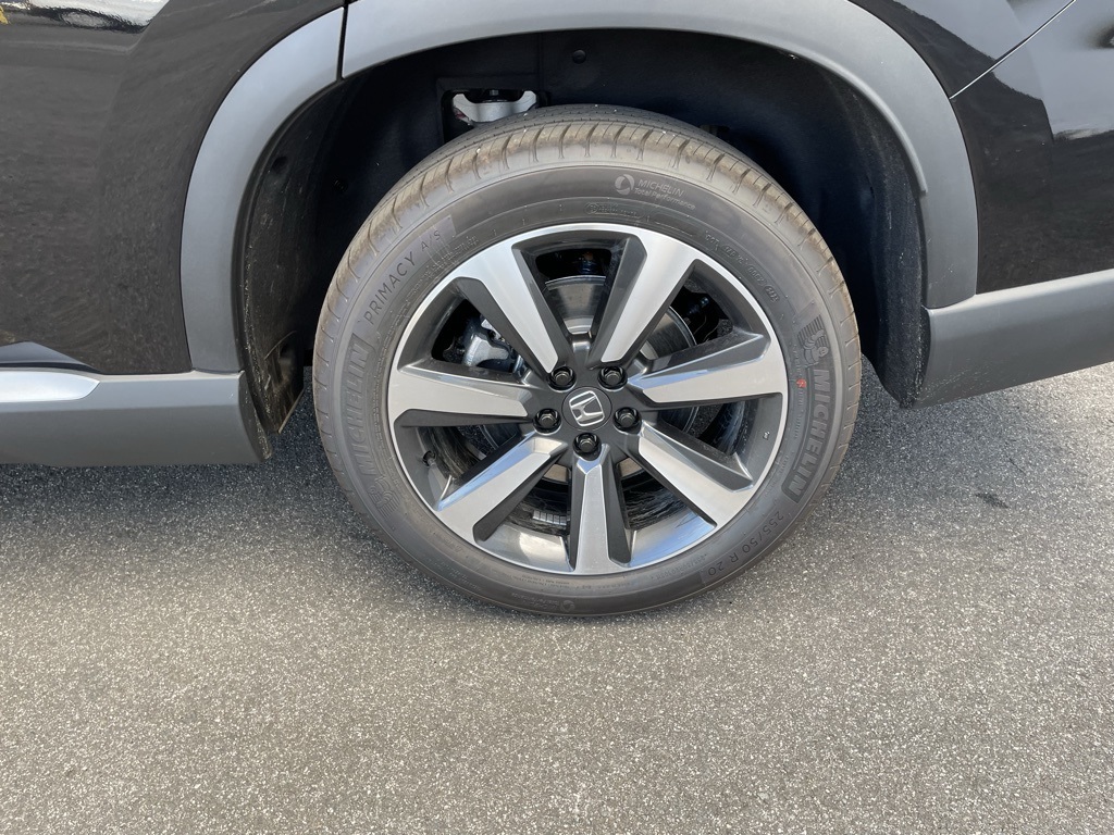 2025 Honda Pilot Touring photo 25