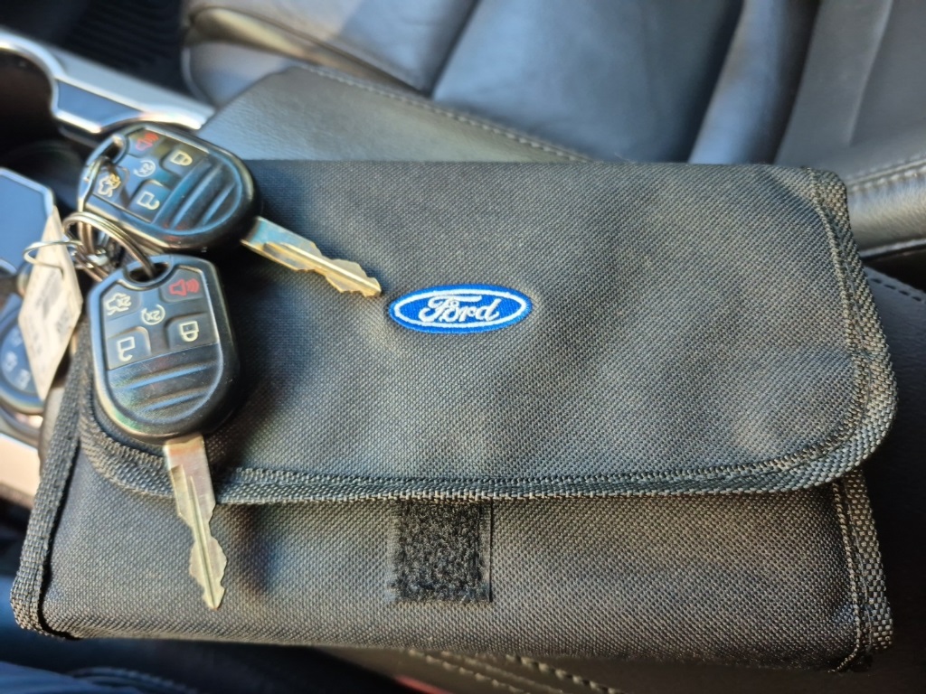 2015 Ford Explorer XLT photo 28