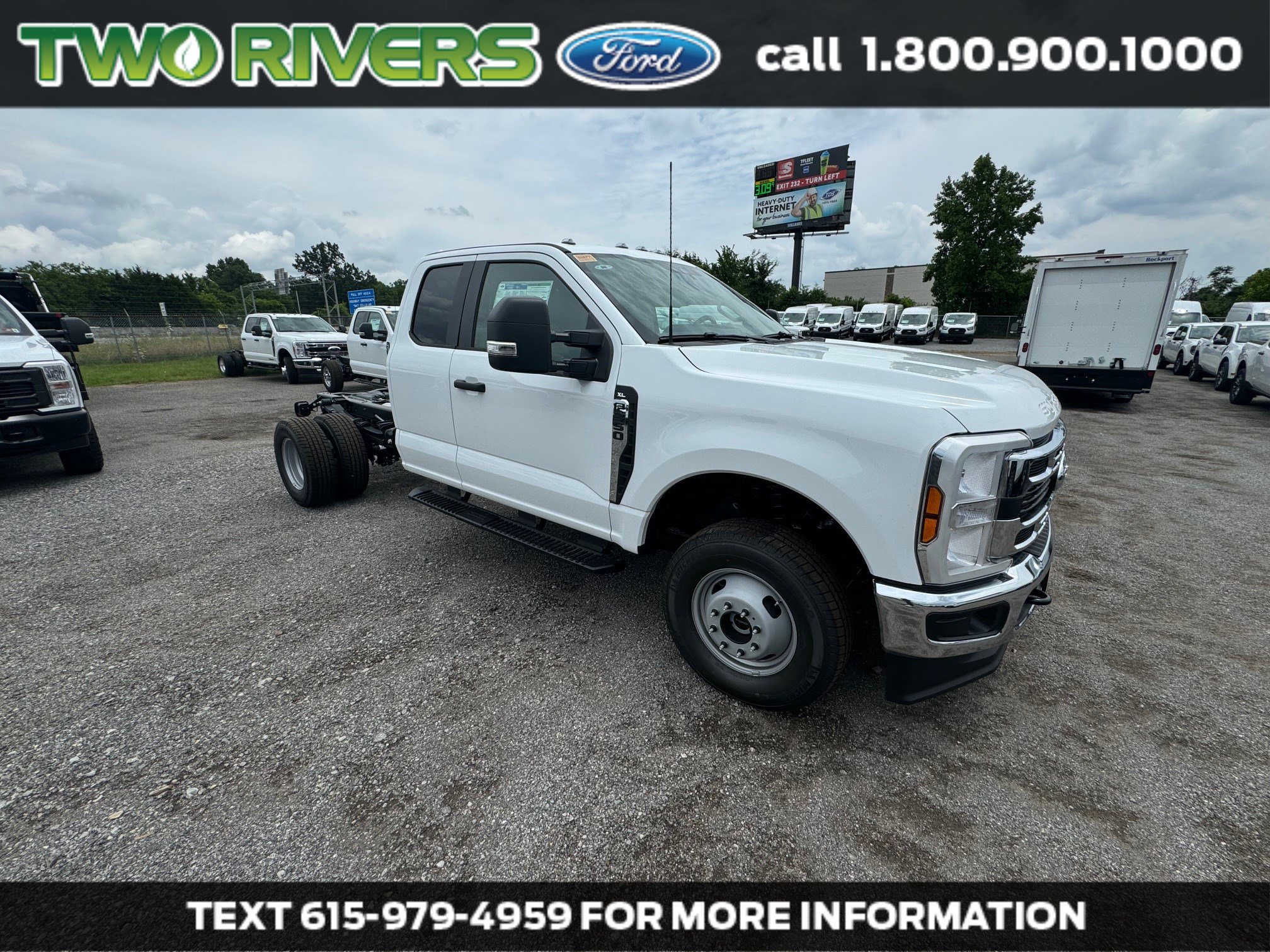 2025 Ford F-350 Super Duty Chassis Cab