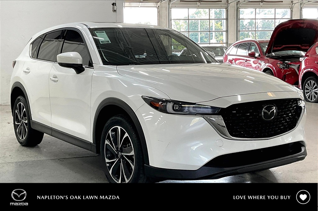 2022 Mazda CX-5 S Premium package's photo