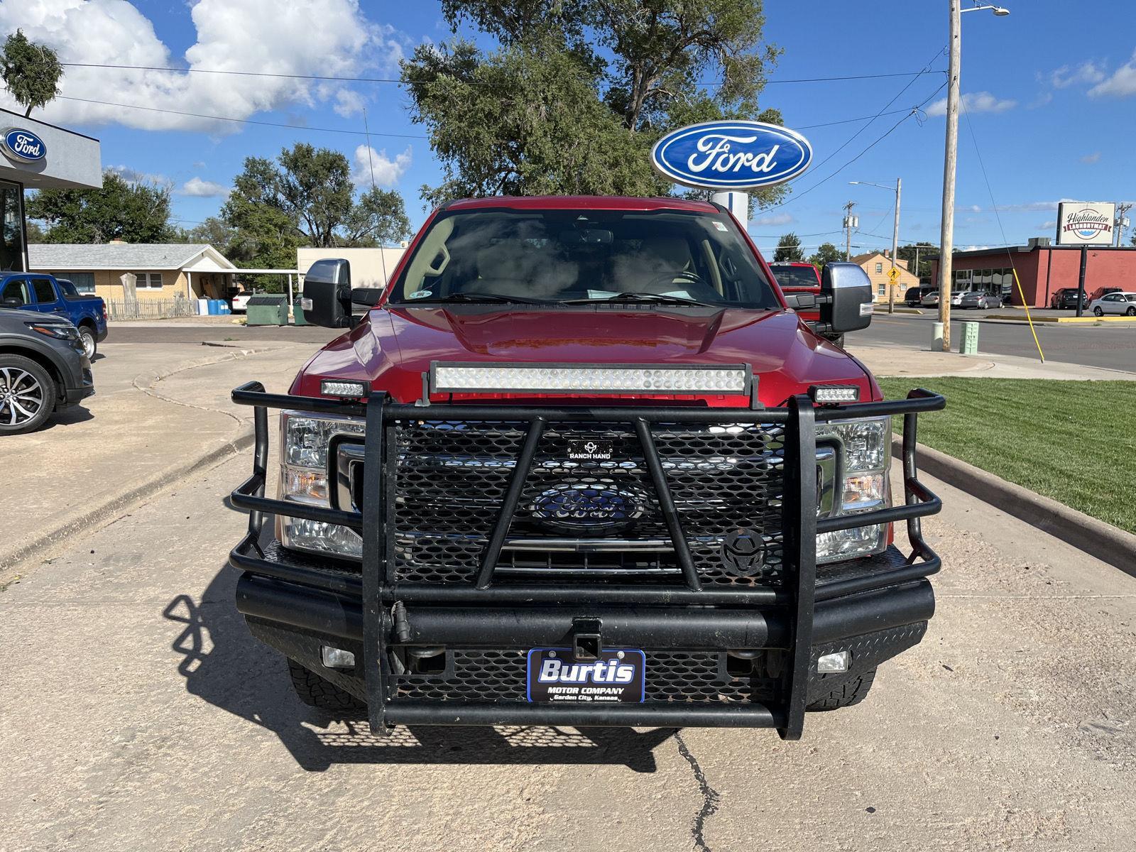 2021 Ford F-250 Lariat photo 3